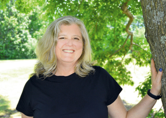 Top Achiever Service Agent Angela Petitti